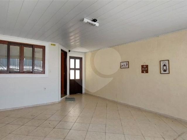Casa / Sobrado para Venda em São José dos Campos/SP Jardim das Indústrias 4 Quartos