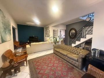 Casa / Sobrado para Venda em São José dos Campos/SP Jardim das Indústrias 4 Quartos