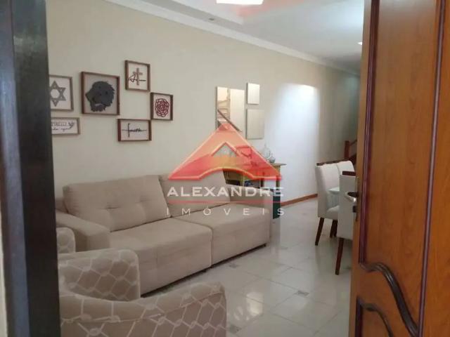 Casa / Sobrado para Venda em São José dos Campos/SP Jardim das Indústrias 4 Quartos