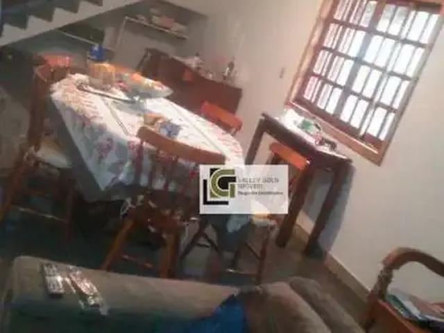Casa / Sobrado para Venda em São José dos Campos/SP Jardim das Indústrias 5 Quartos