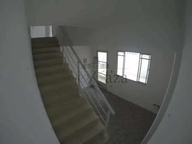 Casa / Sobrado para Venda em São José dos Campos/SP Jardim das Indústrias 7 Quartos