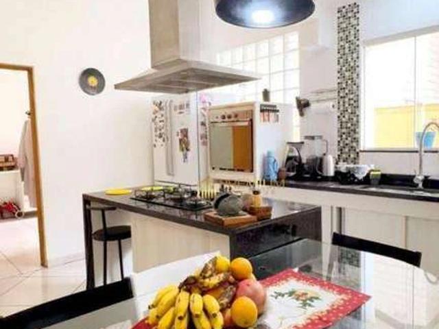 Casa / Sobrado para Venda em São José dos Campos/SP Jardim Esplanada 4 Quartos