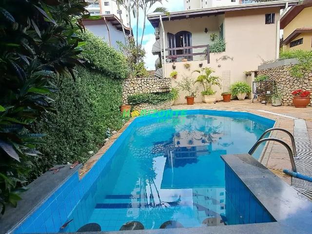 Casa / Sobrado para Venda em São José dos Campos/SP Jardim Esplanada 4 Quartos