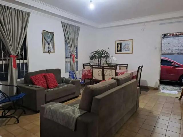 Casa / Sobrado para Venda em São José dos Campos/SP Jardim Imperial 2 Quartos