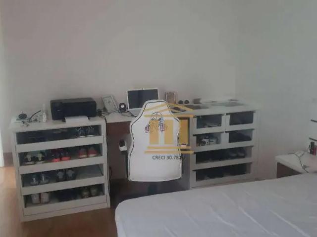 Casa / Sobrado para Venda em São José dos Campos/SP Jardim Imperial 4 Quartos