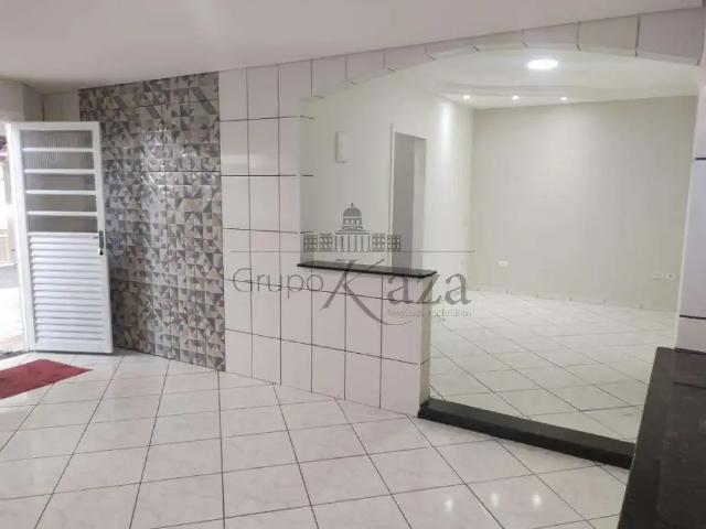 Casa / Sobrado para Venda em São José dos Campos/SP Jardim Ismênia 3 Quartos