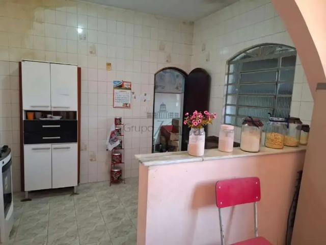 Casa / Sobrado para Venda em São José dos Campos/SP Jardim Ismênia 2 Quartos