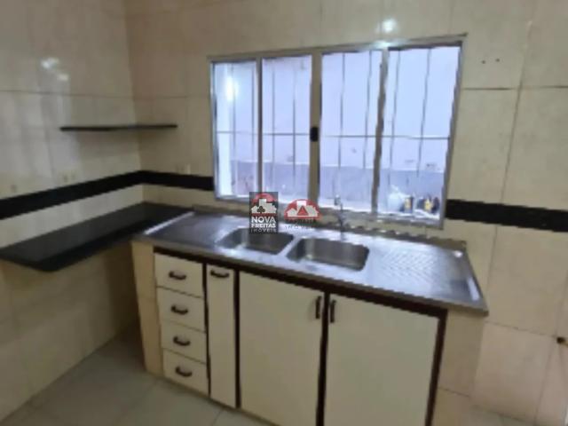 Casa / Sobrado para Venda em São José dos Campos/SP Jardim Ismênia 4 Quartos