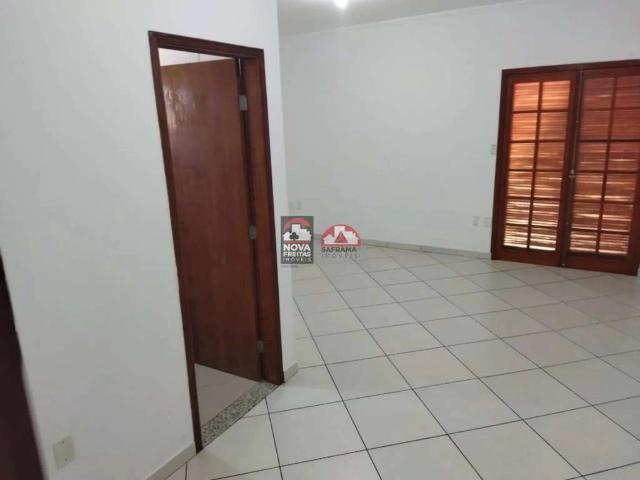 Casa / Sobrado para Venda em São José dos Campos/SP Jardim Ismênia 4 Quartos