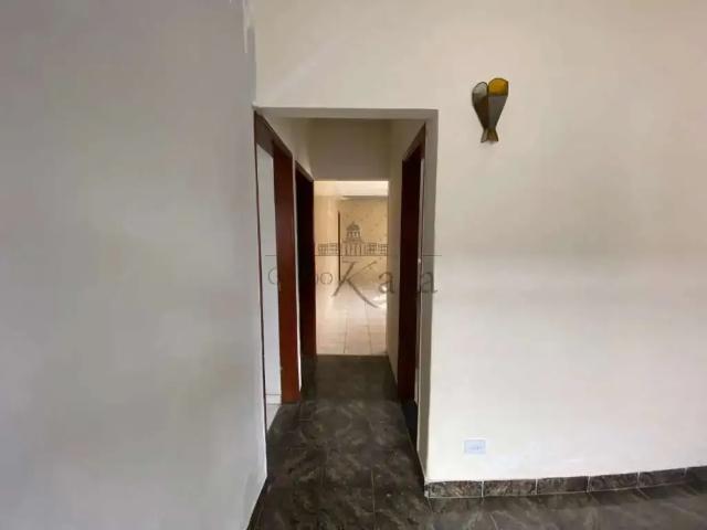 Casa / Sobrado para Venda em São José dos Campos/SP Jardim Ismênia 4 Quartos