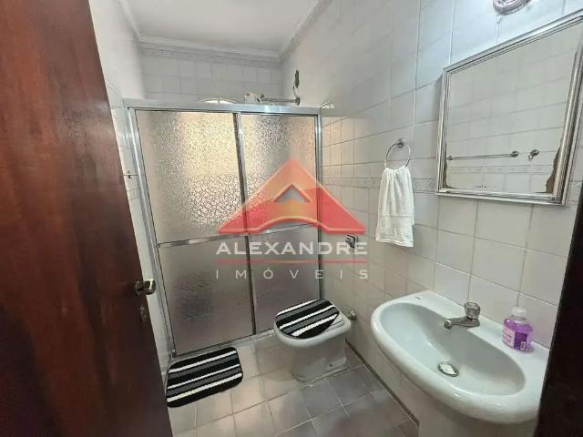 Casa / Sobrado para Venda em São José dos Campos/SP Jardim Ismênia 4 Quartos