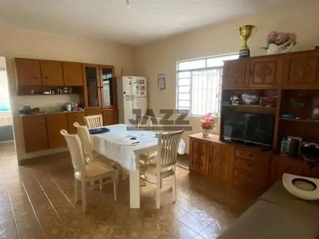 Casa / Sobrado para Venda em São José dos Campos/SP Jardim Paraíso 3 Quartos