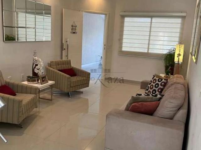 Casa / Sobrado para Venda em São José dos Campos/SP Jardim Paraíso 3 Quartos