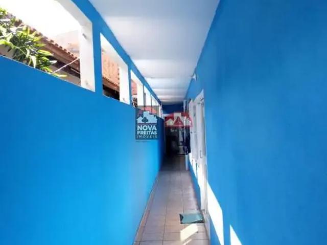 Casa / Sobrado para Venda em São José dos Campos/SP Jardim Pararangaba 4 Quartos