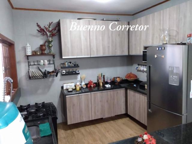 Casa / Sobrado para Venda em São José dos Campos/SP Jardim Pararangaba 5 Quartos