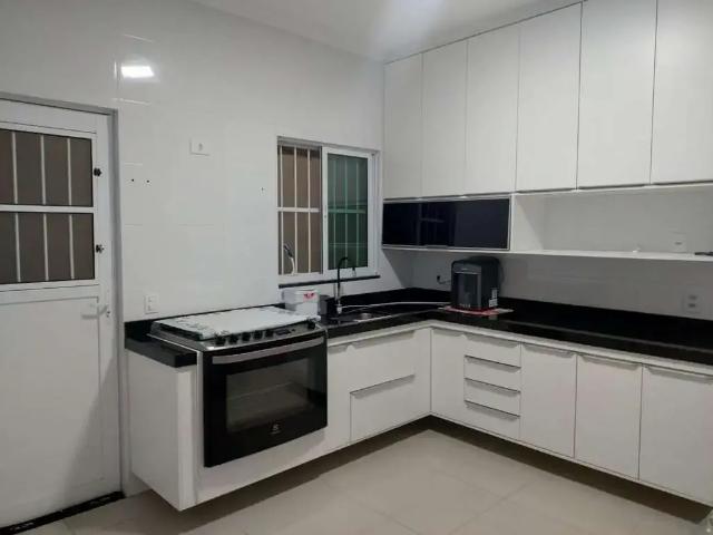 Casa / Sobrado para Venda em São José dos Campos/SP Jardim Portugal 2 Quartos