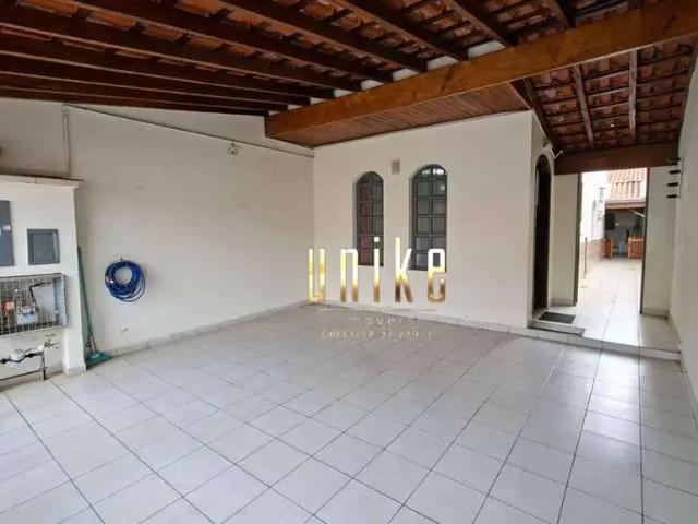 Casa / Sobrado para Venda em São José dos Campos/SP Jardim Portugal 3 Quartos