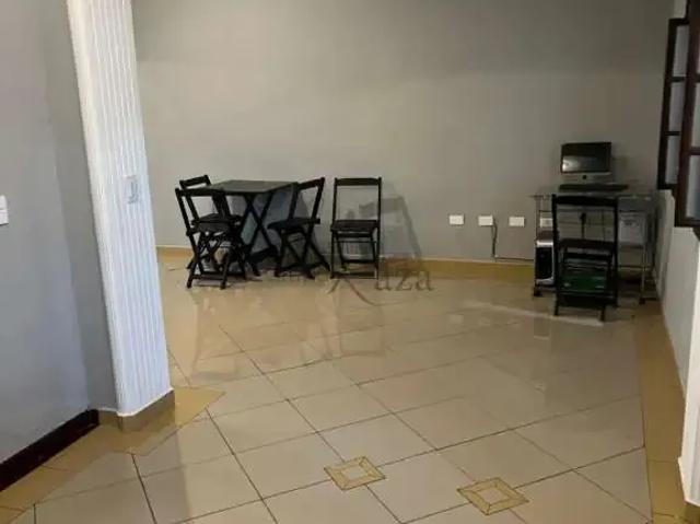 Casa / Sobrado para Venda em São José dos Campos/SP Jardim Portugal 3 Quartos