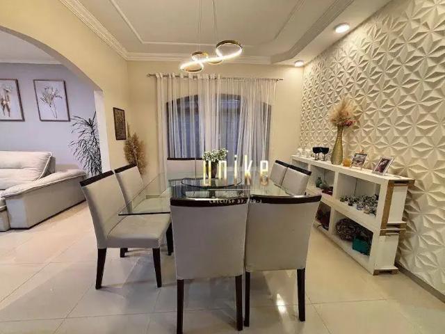 Casa / Sobrado para Venda em São José dos Campos/SP Jardim Portugal 4 Quartos