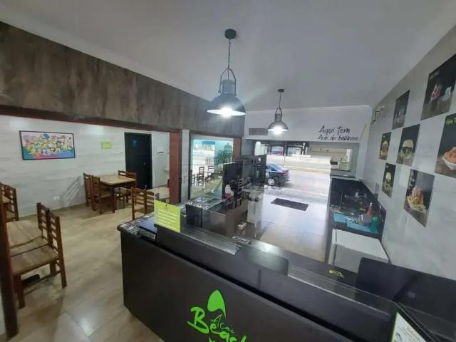 Casa / Sobrado para Venda em São José dos Campos/SP Jardim Portugal 4 Quartos