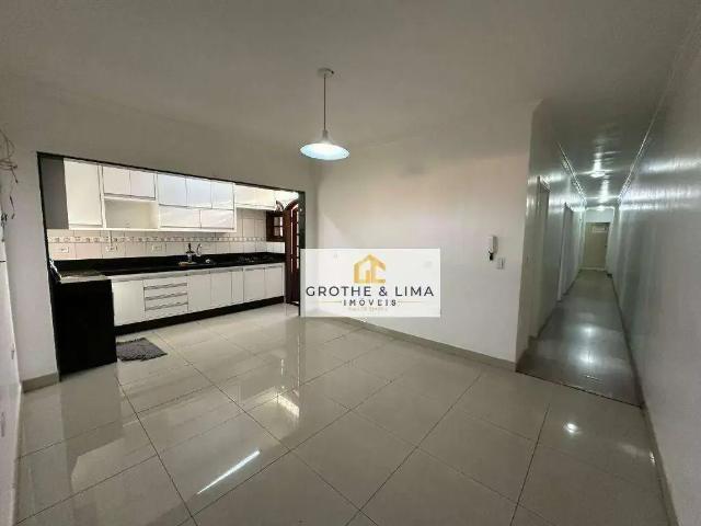 Casa / Sobrado para Venda em São José dos Campos/SP Jardim Portugal 4 Quartos