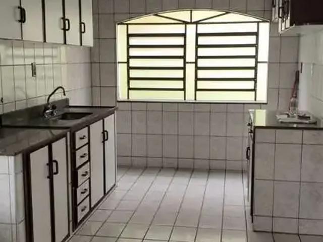 Casa / Sobrado para Venda em São José dos Campos/SP Jardim Rosário 5 Quartos