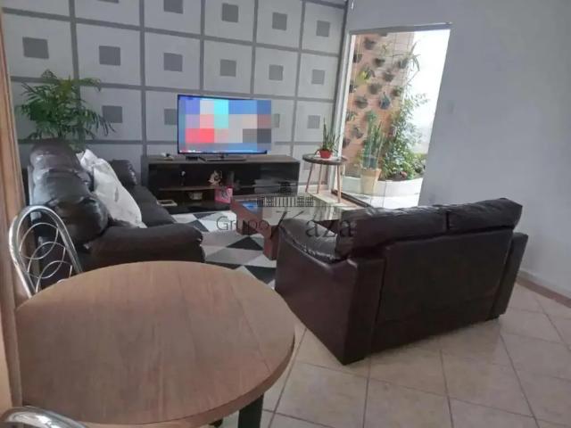 Casa / Sobrado para Venda em São José dos Campos/SP Jardim São Jorge 3 Quartos