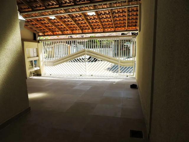 Casa / Sobrado para Venda em São José dos Campos/SP Jardim Satélite 3 Quartos