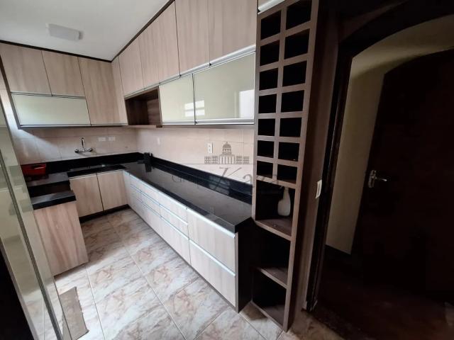 Casa / Sobrado para Venda em São José dos Campos/SP Jardim Satélite 3 Quartos