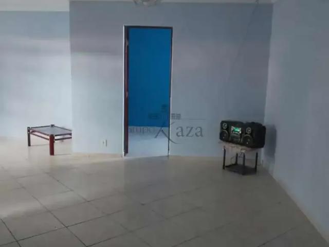 Casa / Sobrado para Venda em São José dos Campos/SP Jardim Satélite 3 Quartos