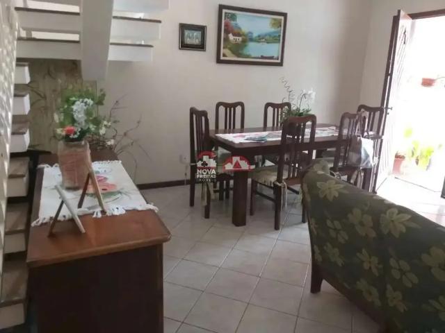 Casa / Sobrado para Venda em São José dos Campos/SP Jardim Satélite 4 Quartos