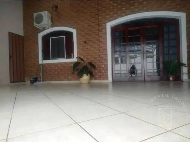 Casa / Sobrado para Venda em São José dos Campos/SP Jardim Satélite 7 Quartos