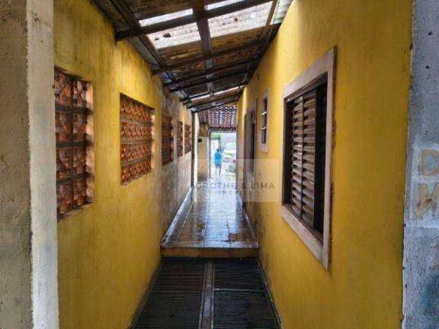 Casa / Sobrado para Venda em São José dos Campos/SP Jardim Souto 3 Quartos