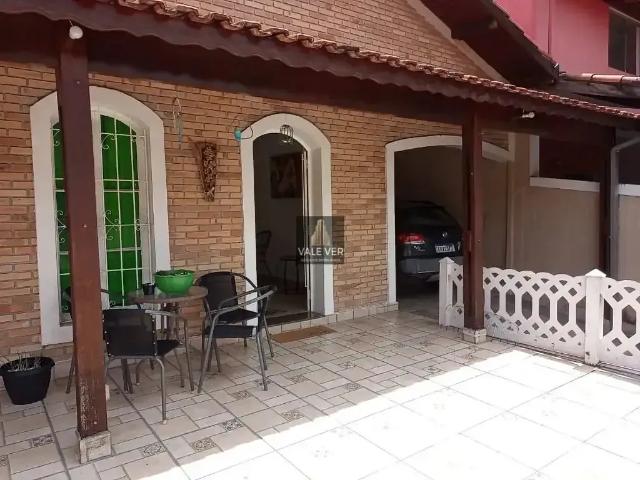 Casa / Sobrado para Venda em São José dos Campos/SP Jardim Souto 3 Quartos