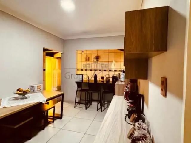Casa / Sobrado para Venda em São José dos Campos/SP Jardim Terras do Sul 3 Quartos