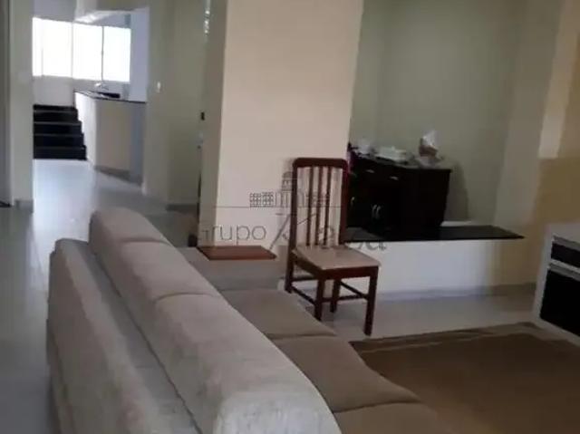 Casa / Sobrado para Venda em São José dos Campos/SP Jardim Vale do Sol 3 Quartos