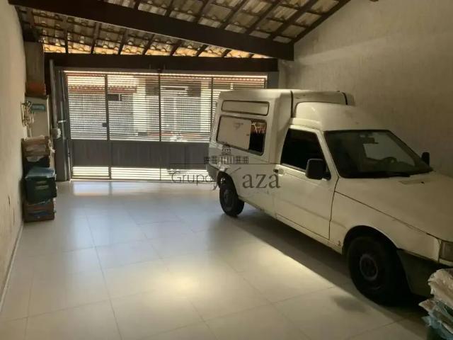 Casa / Sobrado para Venda em São José dos Campos/SP Jardim Vale do Sol 3 Quartos