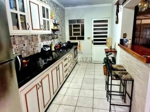 Casa / Sobrado para Venda em São José dos Campos/SP Jardim Vale do Sol 3 Quartos