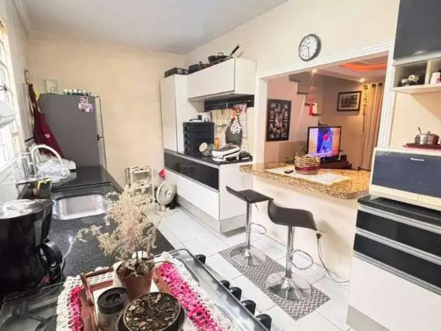 Casa / Sobrado para Venda em São José dos Campos/SP Jardim Vale do Sol 3 Quartos