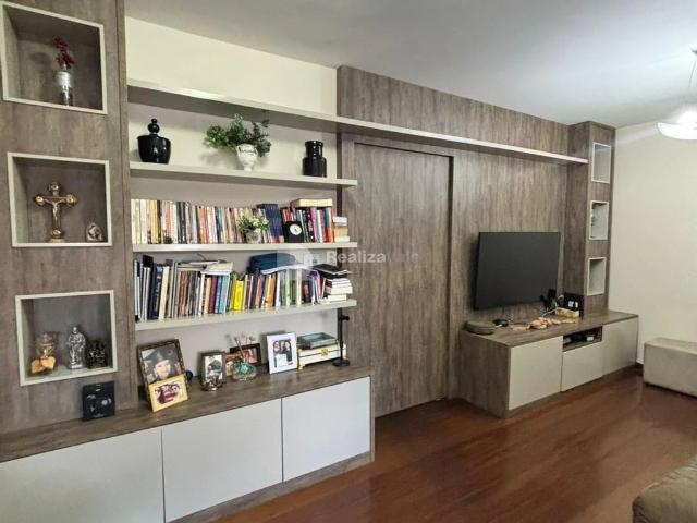Casa / Sobrado para Venda em São José dos Campos/SP Jardim Valparaíba 3 Quartos