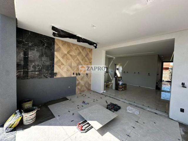 Casa / Sobrado para Venda em São José dos Campos/SP Loteamento Verana 4 Quartos