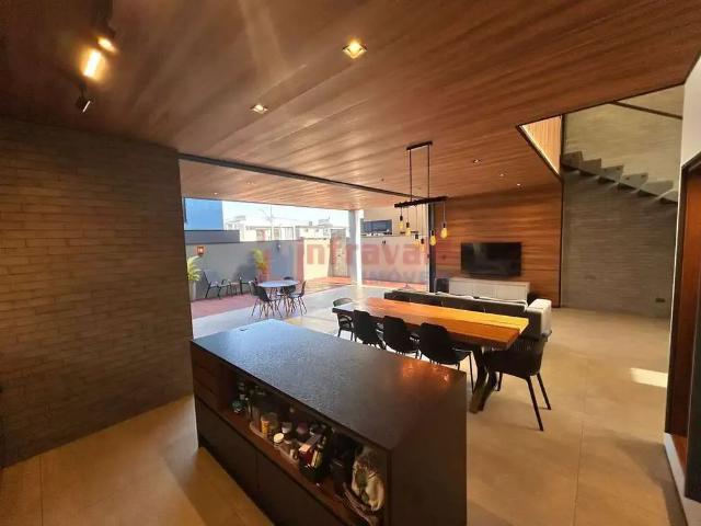 Casa / Sobrado para Venda em São José dos Campos/SP Loteamento Floresta 3 Quartos