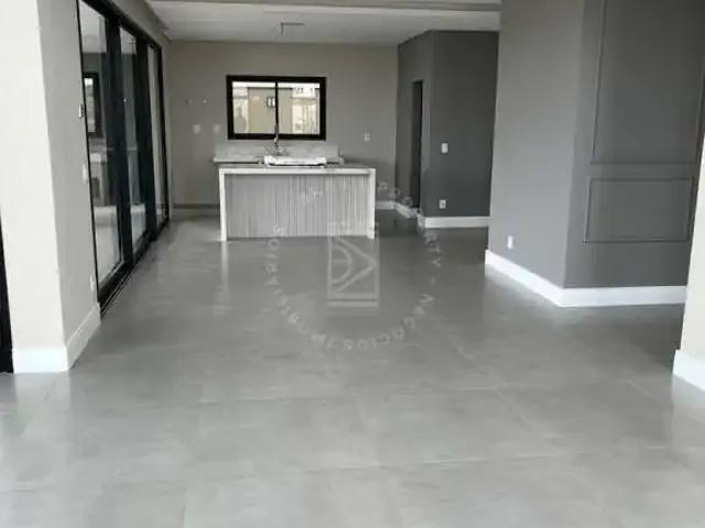 Casa / Sobrado para Venda em São José dos Campos/SP Loteamento Floresta 3 Quartos