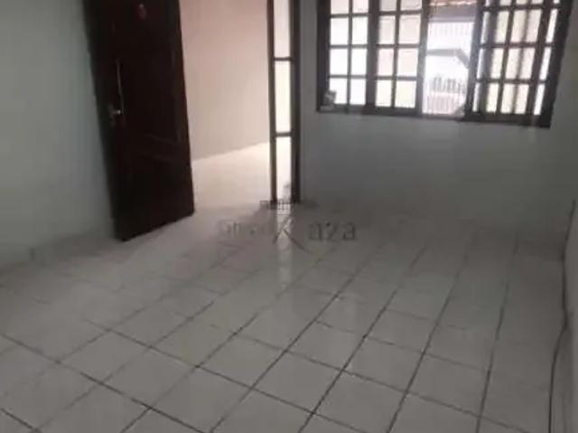 Casa / Sobrado para Venda em São José dos Campos/SP Loteamento Residencial Vista Linda 2 Quartos