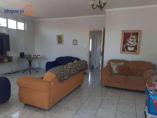 Casa / Sobrado para Venda em São José dos Campos/SP Monte Castelo 4 Quartos