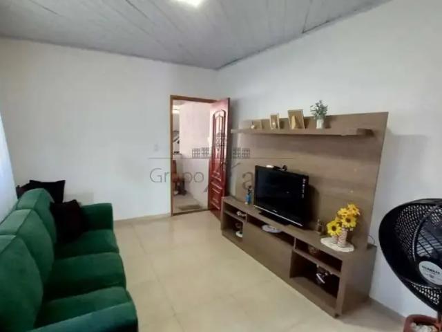 Casa / Sobrado para Venda em São José dos Campos/SP Monte Castelo 4 Quartos