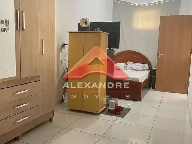 Casa / Sobrado para Venda em São José dos Campos/SP Monte Castelo 3 Quartos