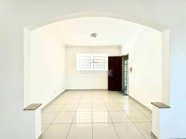 Casa / Sobrado para Venda em São José dos Campos/SP Monte Castelo 3 Quartos