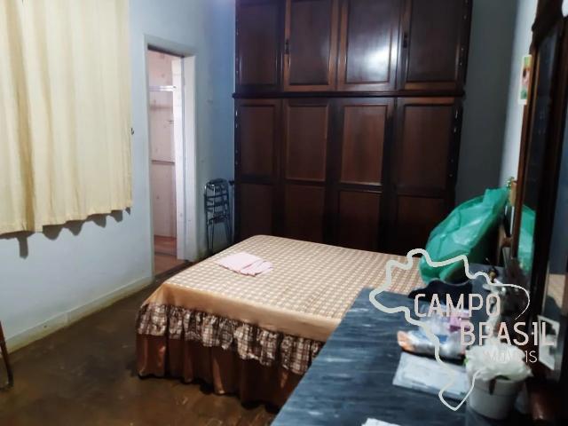 Casa / Sobrado para Venda em São José dos Campos/SP Santana 4 Quartos