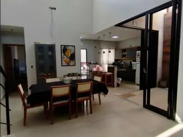 Casa / Sobrado para Venda em São José dos Campos/SP Setville Altos de São José 3 Quartos